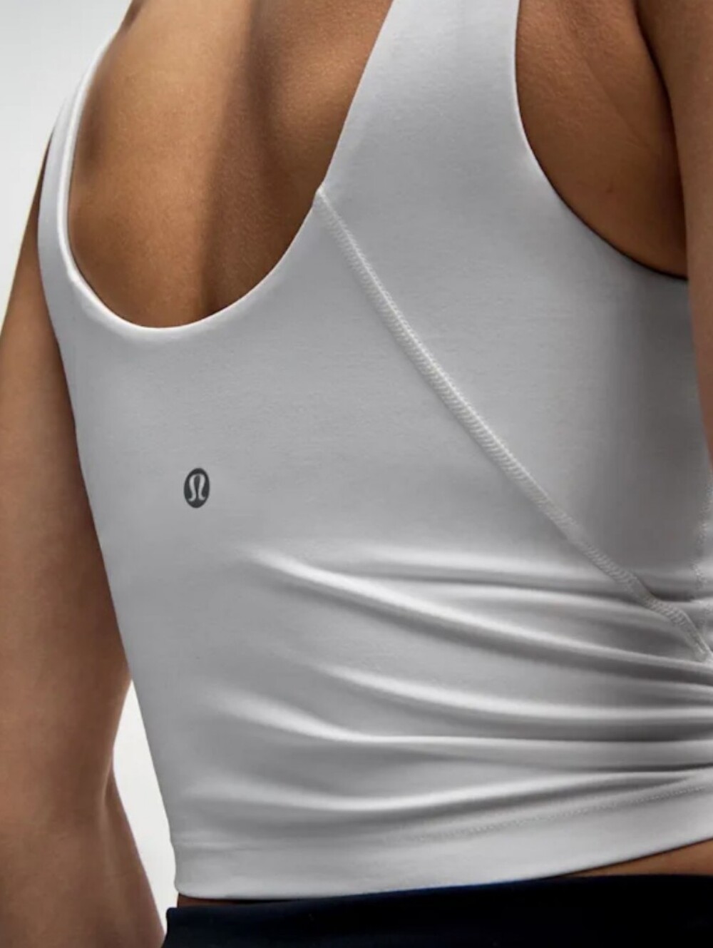 Lululemon Buttery Soft V-Neck Align Tank Top Cropped W/Removable Cups•SZ 12•🤍